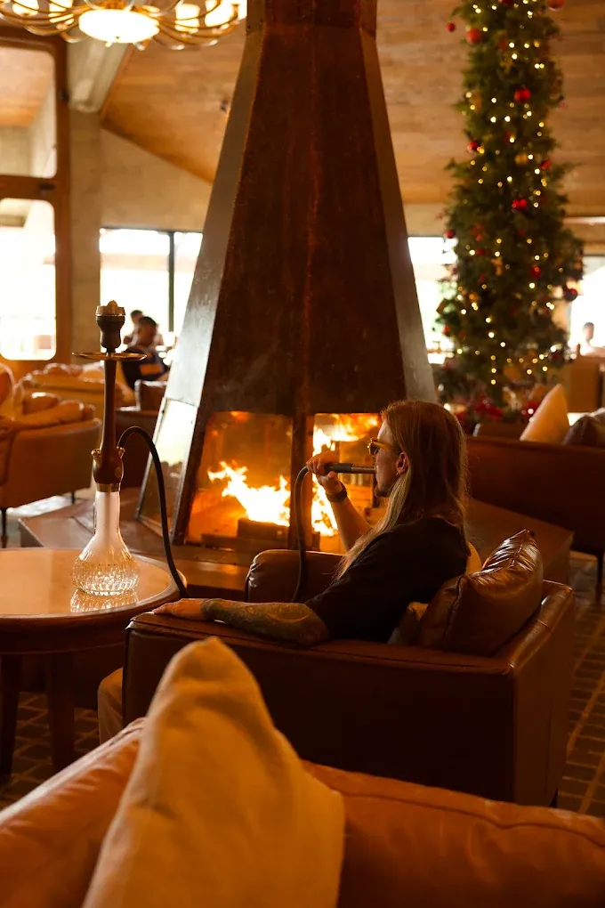 Fireplace lounge at Hiland 1280 Restaurant